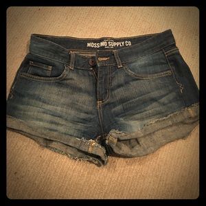 Short short blue jean shorts!